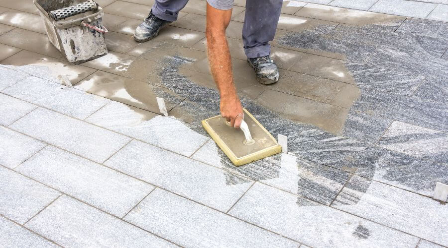 Professional gutter cleaning in Hiwasse, AR